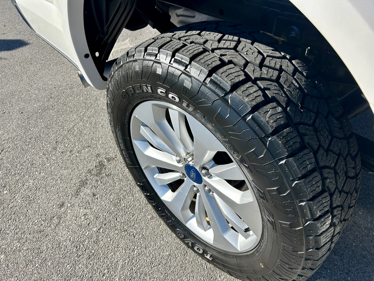 Ford F-150 4WD SuperCrew 139" Lariat 2015