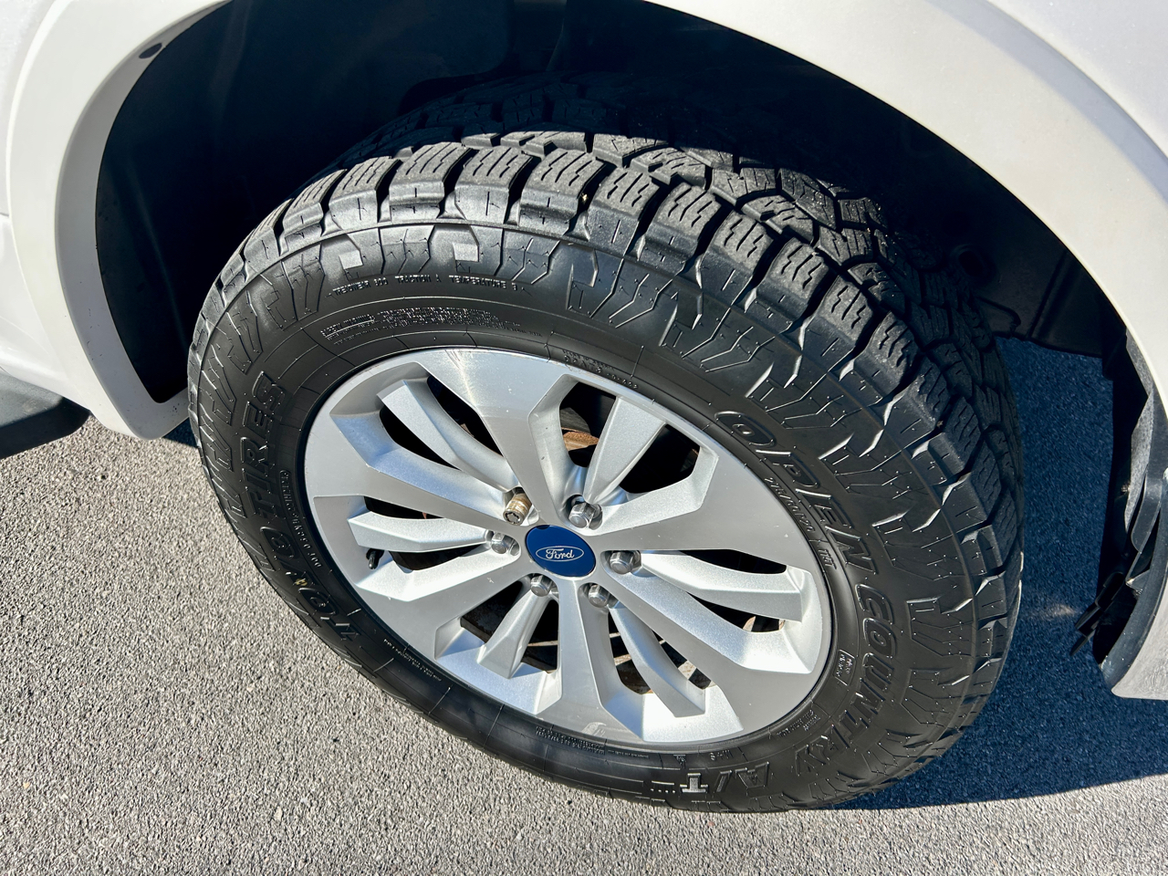 Ford F-150 4WD SuperCrew 139" Lariat 2015