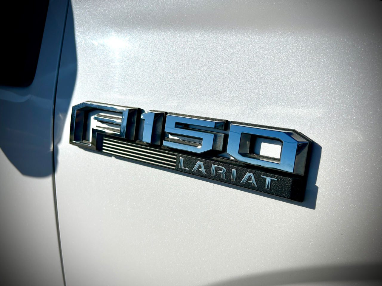 Ford F-150 4WD SuperCrew 139" Lariat 2015