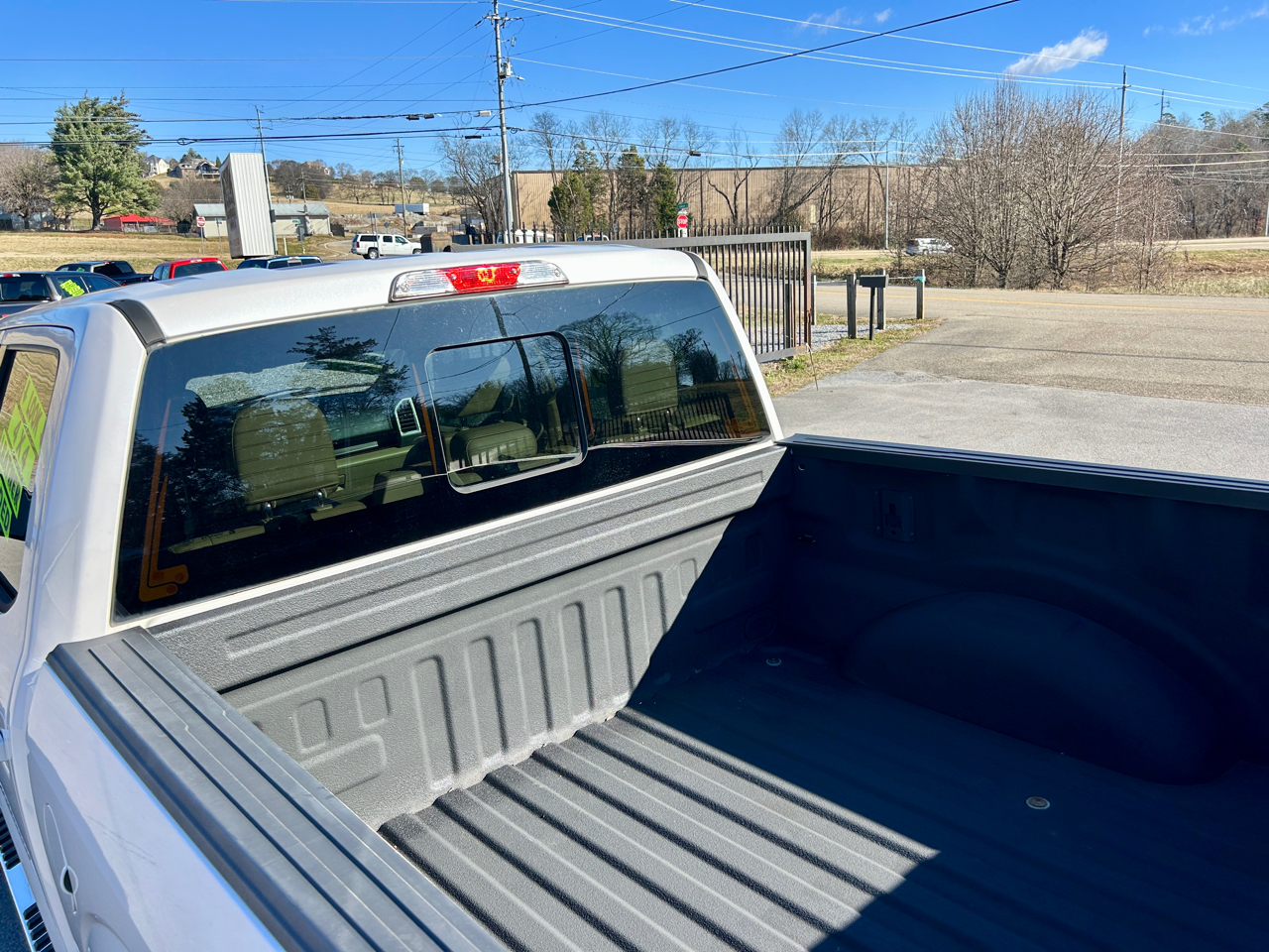 Ford F-150 4WD SuperCrew 139" Lariat 2015