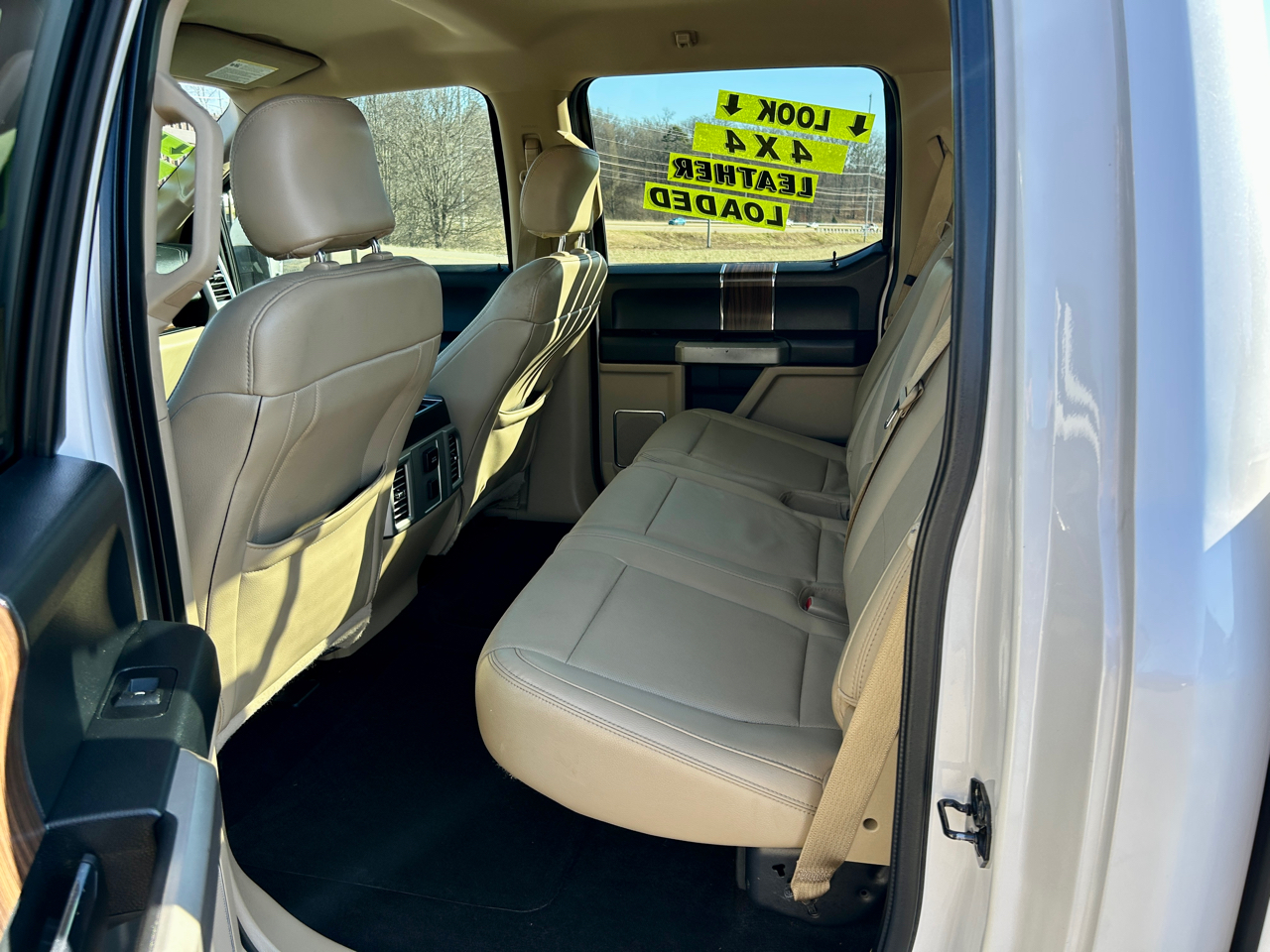 Ford F-150 4WD SuperCrew 139" Lariat 2015