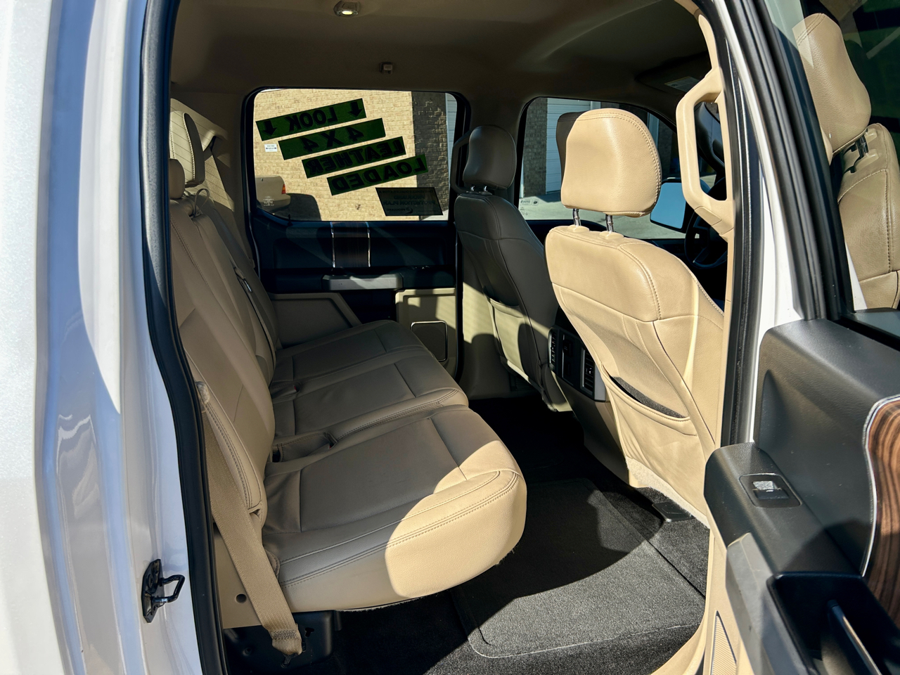 Ford F-150 4WD SuperCrew 139" Lariat 2015