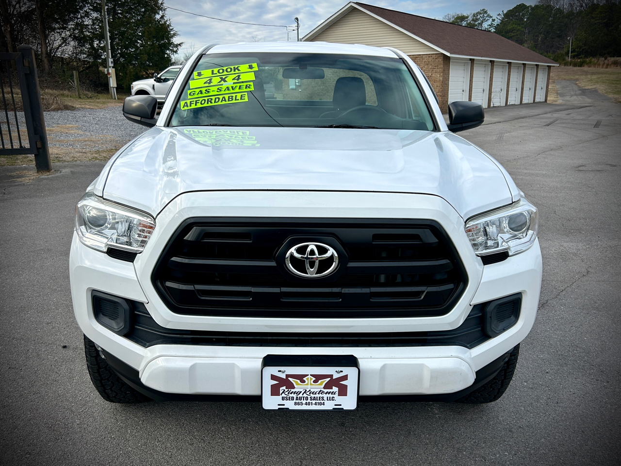 Toyota Tacoma 4WD Access Cab I4 MT (Natl) 2016