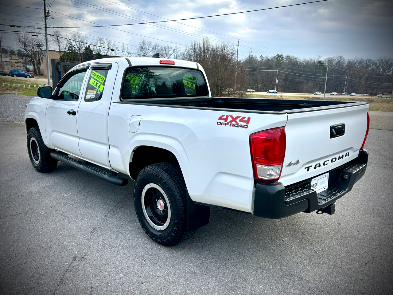 Toyota Tacoma 4WD Access Cab I4 MT (Natl) 2016