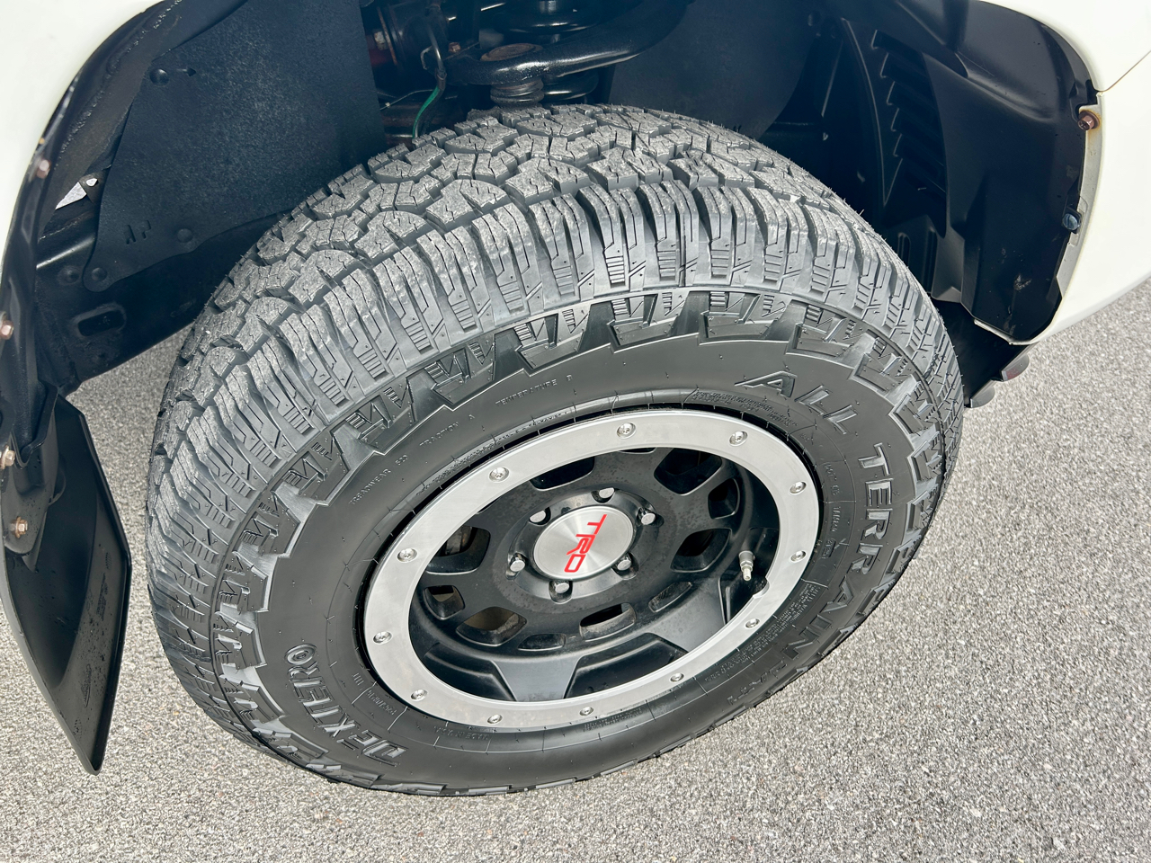 Toyota Tacoma 4WD Access Cab I4 MT (Natl) 2016