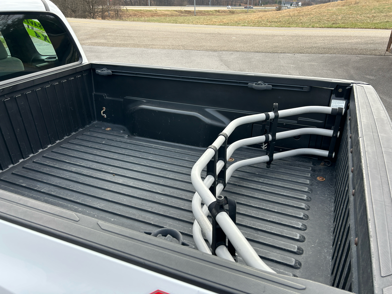 Toyota Tacoma 4WD Access Cab I4 MT (Natl) 2016