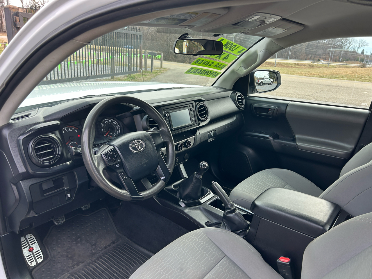 Toyota Tacoma 4WD Access Cab I4 MT (Natl) 2016