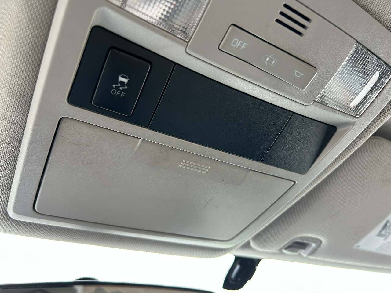 Toyota Tacoma 4WD Access Cab I4 MT (Natl) 2016