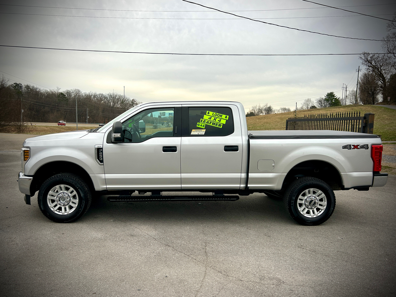 Ford F-250 SD XLT Crew Cab SWB 4WD 2019