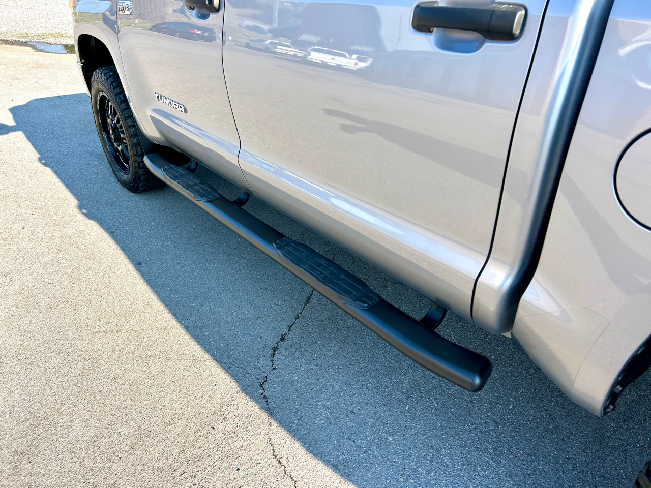 Toyota Tundra SR5 5.7L V8 FFV CrewMax 4WD 2016