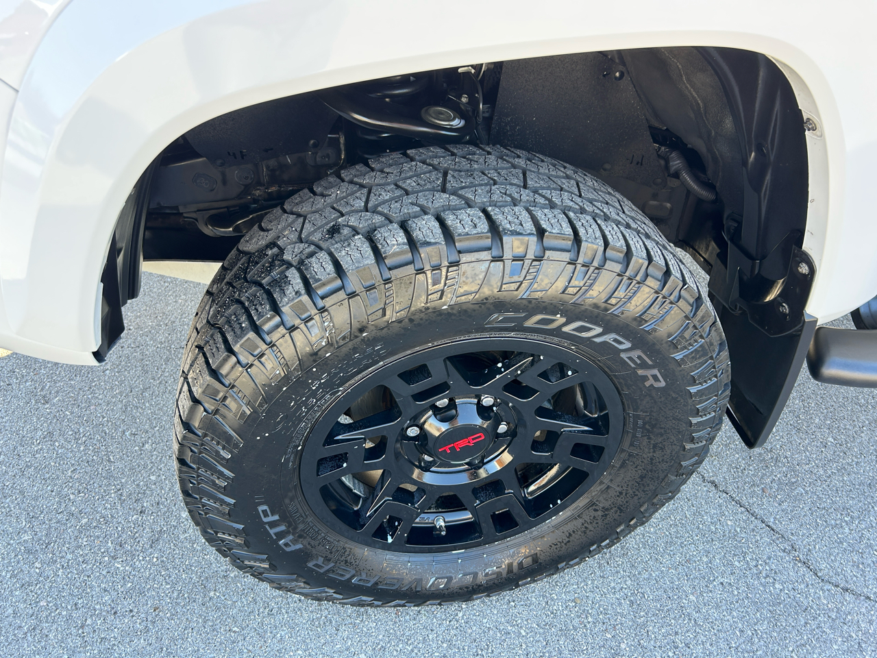 Toyota Tacoma 4WD Double Cab V6 AT TRD Sport (Natl) 2017