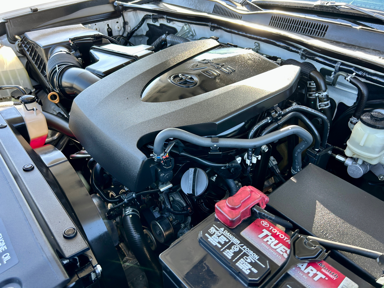 Toyota Tacoma 4WD Double Cab V6 AT TRD Sport (Natl) 2017