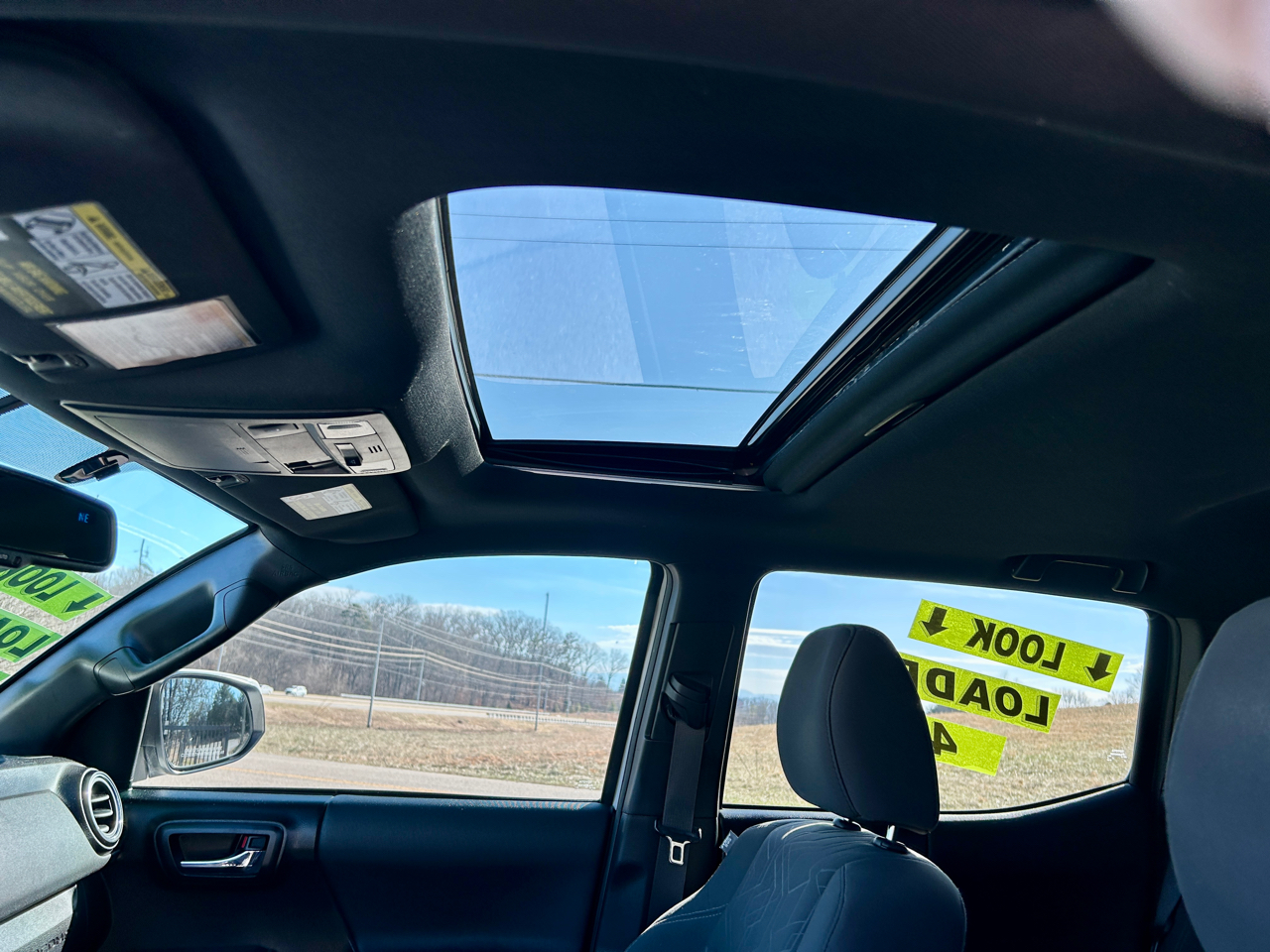 Toyota Tacoma 4WD Double Cab V6 AT TRD Sport (Natl) 2017