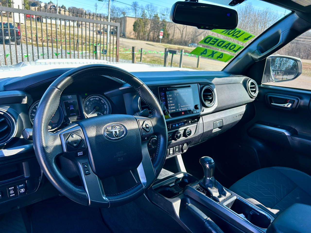 Toyota Tacoma 4WD Double Cab V6 AT TRD Sport (Natl) 2017