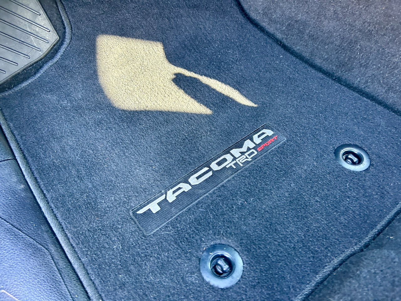 Toyota Tacoma 4WD Double Cab V6 AT TRD Sport (Natl) 2017