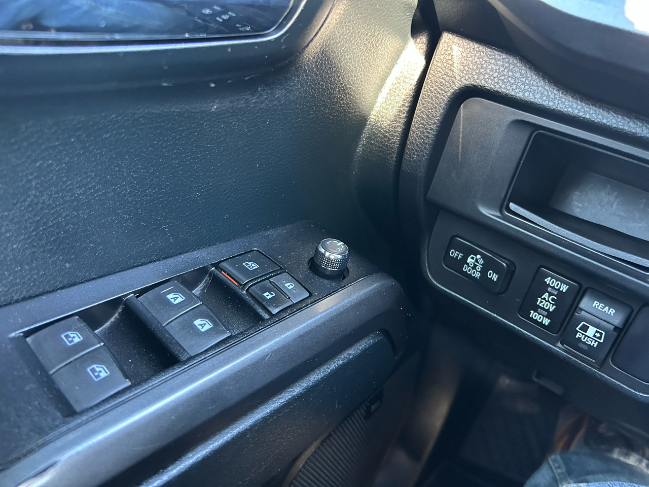 Toyota Tacoma 4WD Double Cab V6 AT TRD Sport (Natl) 2017