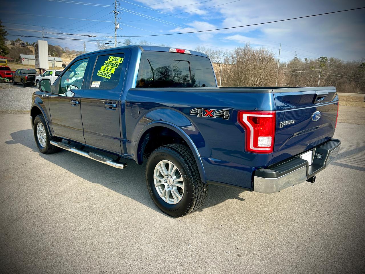 Ford F-150 4WD SuperCrew 145" Lariat 2017