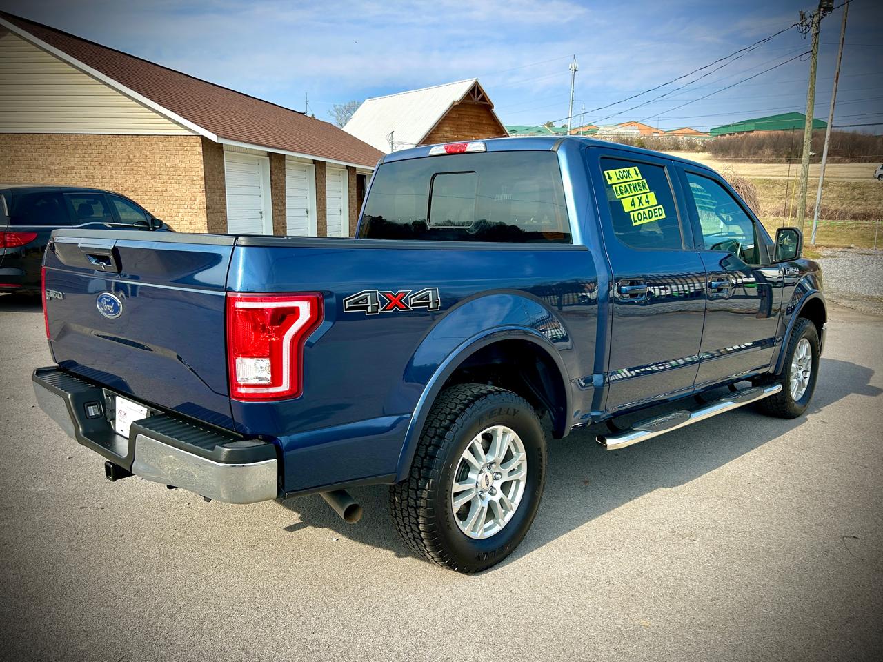Ford F-150 4WD SuperCrew 145" Lariat 2017