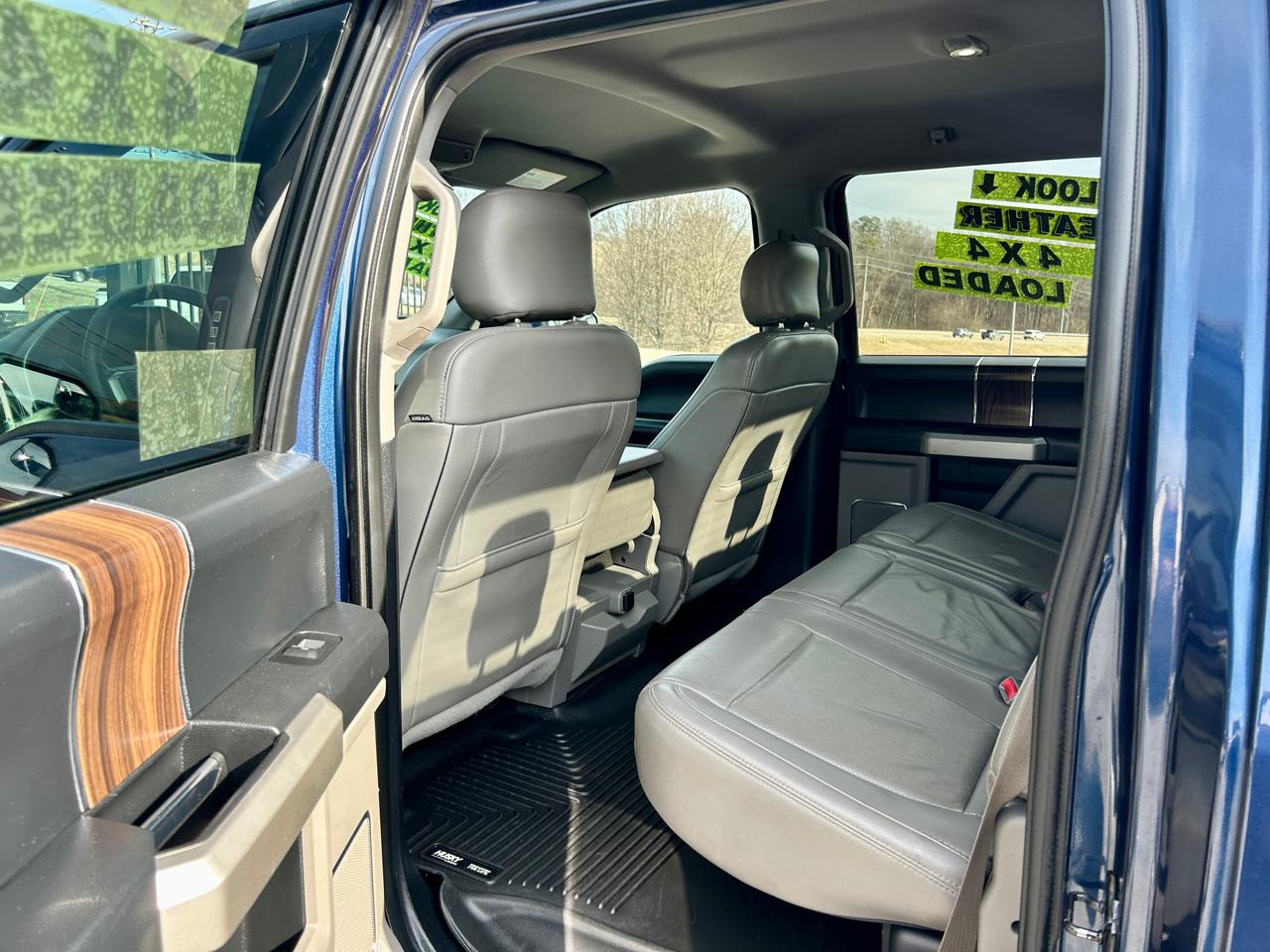 Ford F-150 4WD SuperCrew 145" Lariat 2017