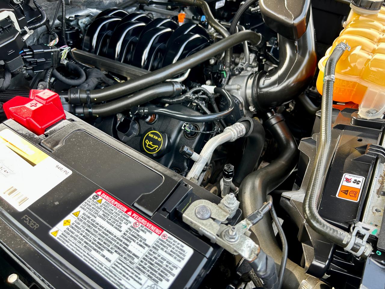 Ford F-150 4WD SuperCrew 145" Lariat 2017