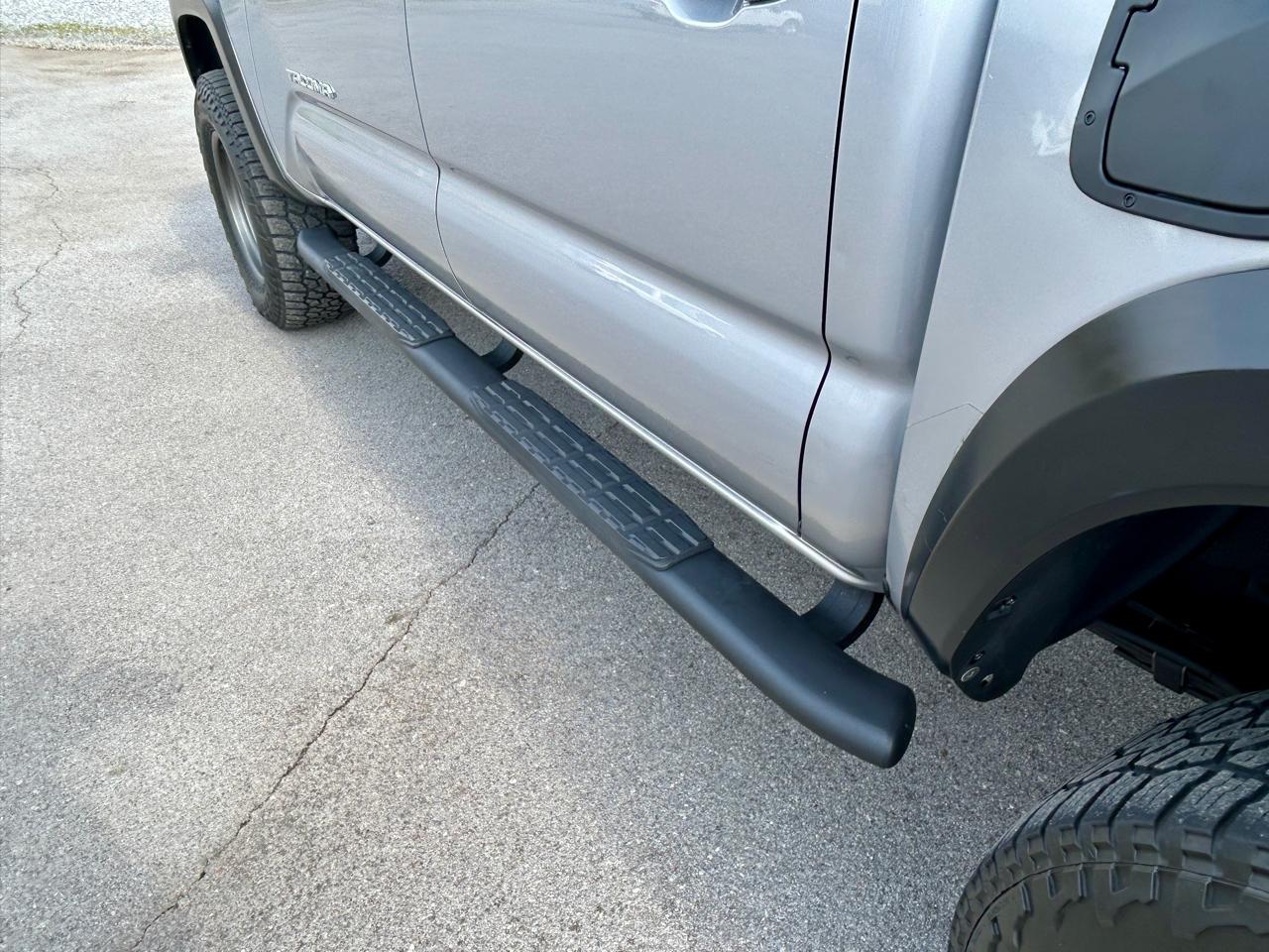 Toyota Tacoma 4WD Double Cab V6 AT TRD Off Road (Natl) 2017