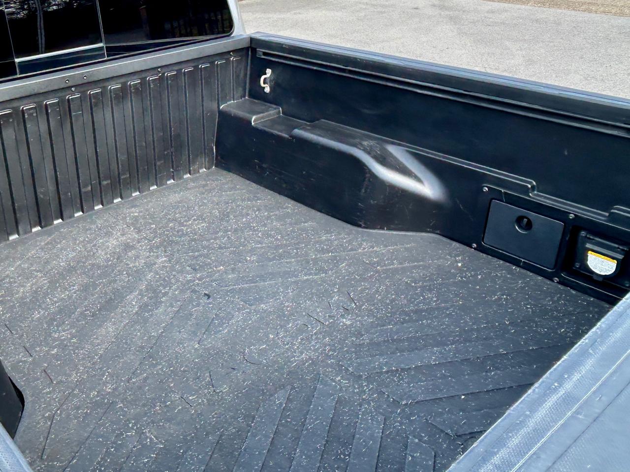 Toyota Tacoma 4WD Double Cab V6 AT TRD Off Road (Natl) 2017