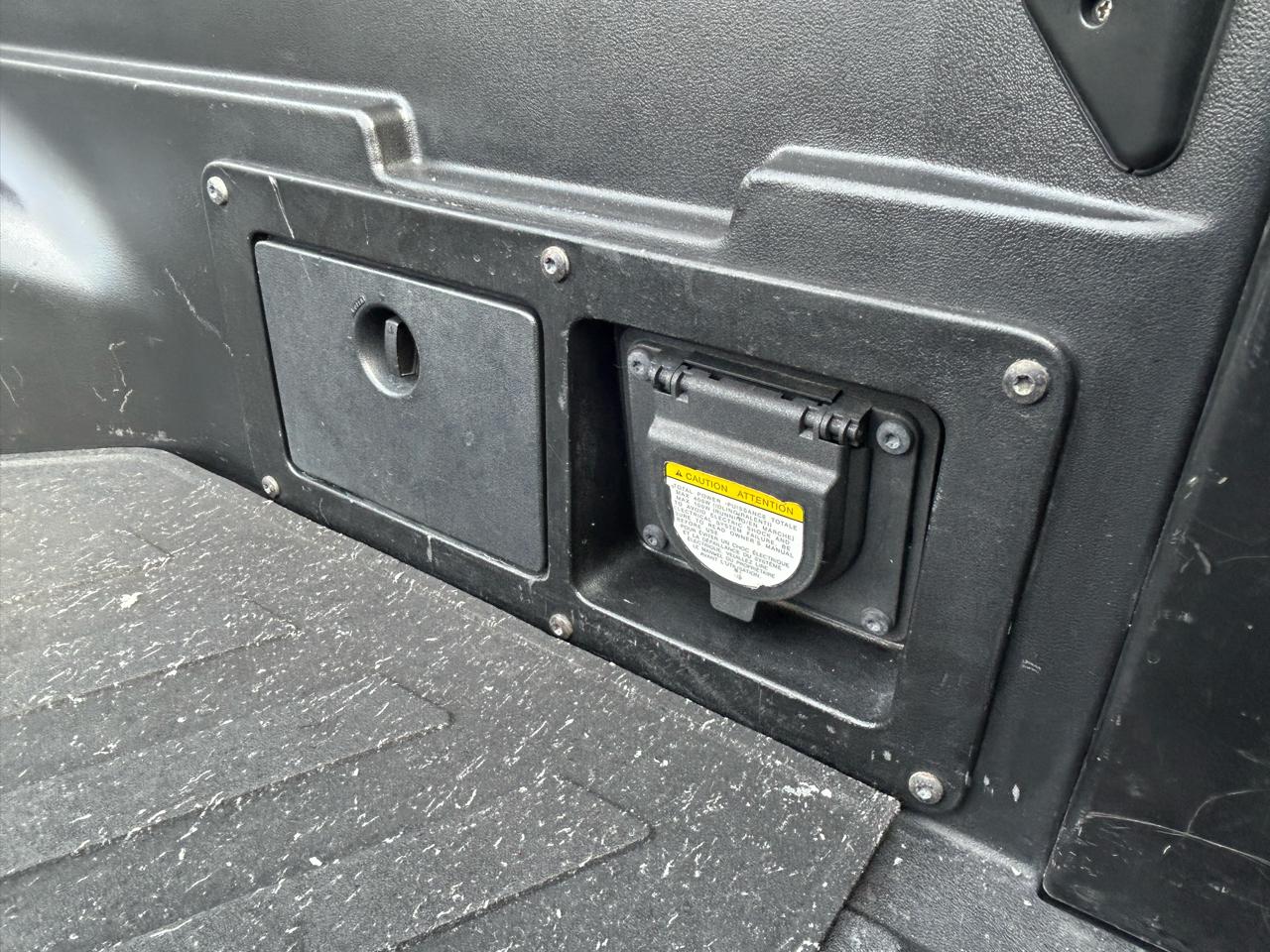 Toyota Tacoma 4WD Double Cab V6 AT TRD Off Road (Natl) 2017