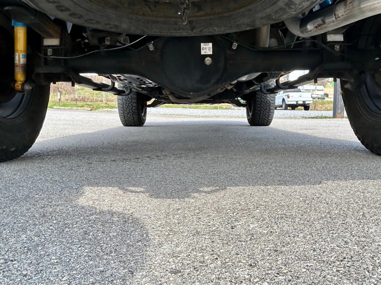 Toyota Tacoma 4WD Double Cab V6 AT TRD Off Road (Natl) 2017