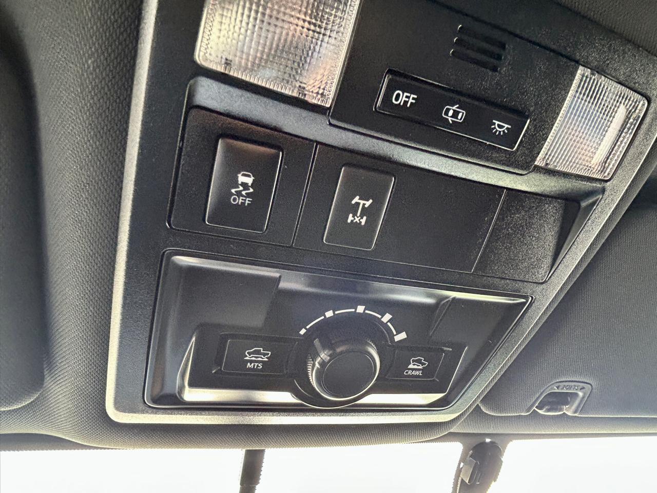 Toyota Tacoma 4WD Double Cab V6 AT TRD Off Road (Natl) 2017