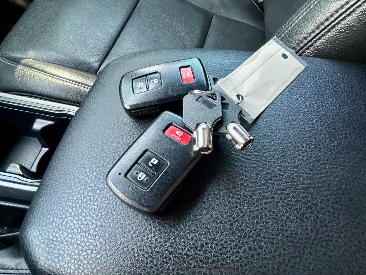 Toyota Tacoma 4WD Double Cab V6 AT TRD Off Road (Natl) 2017