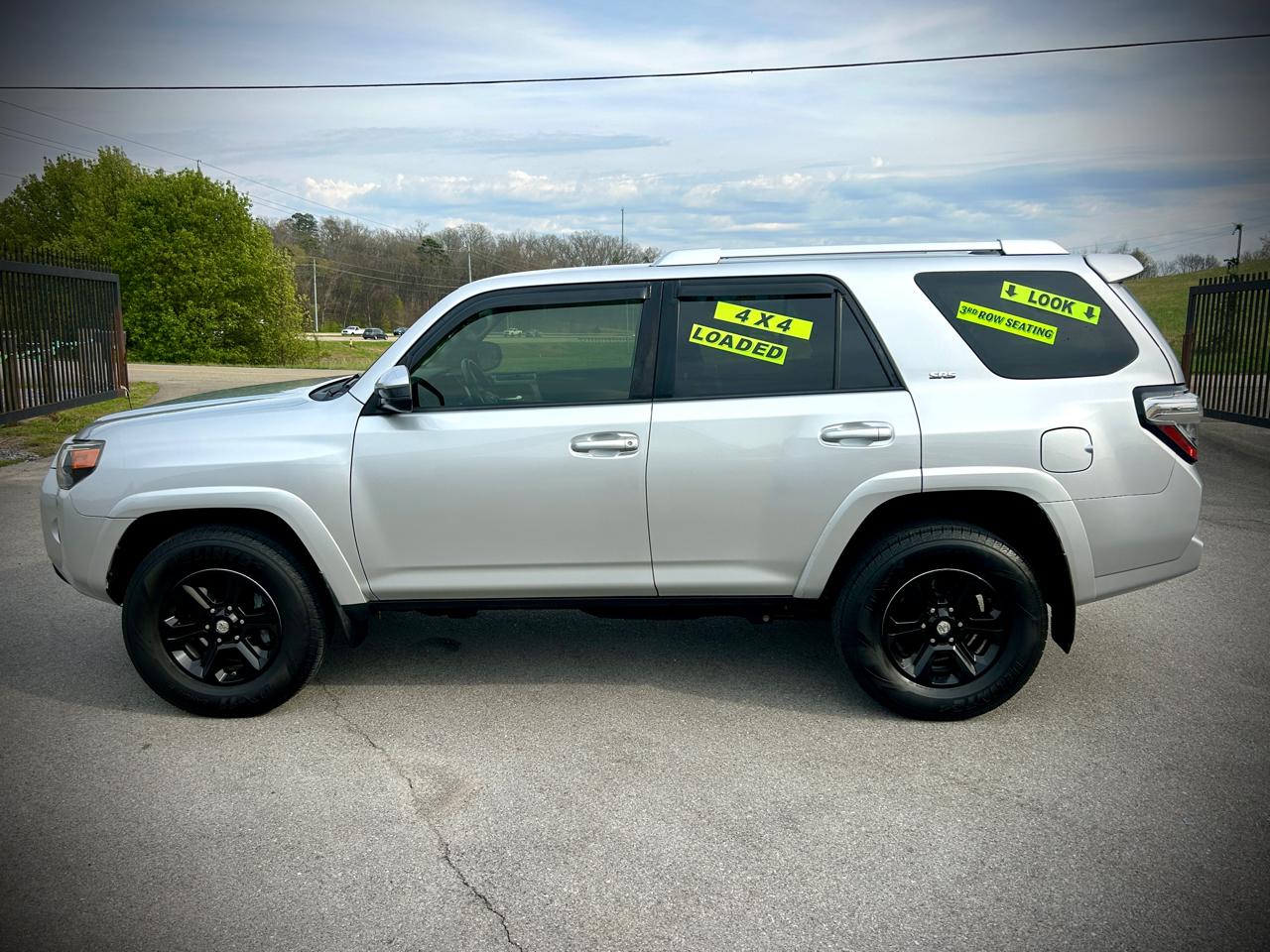 Toyota 4Runner SR5 4D SUV 4X4 V6 2016