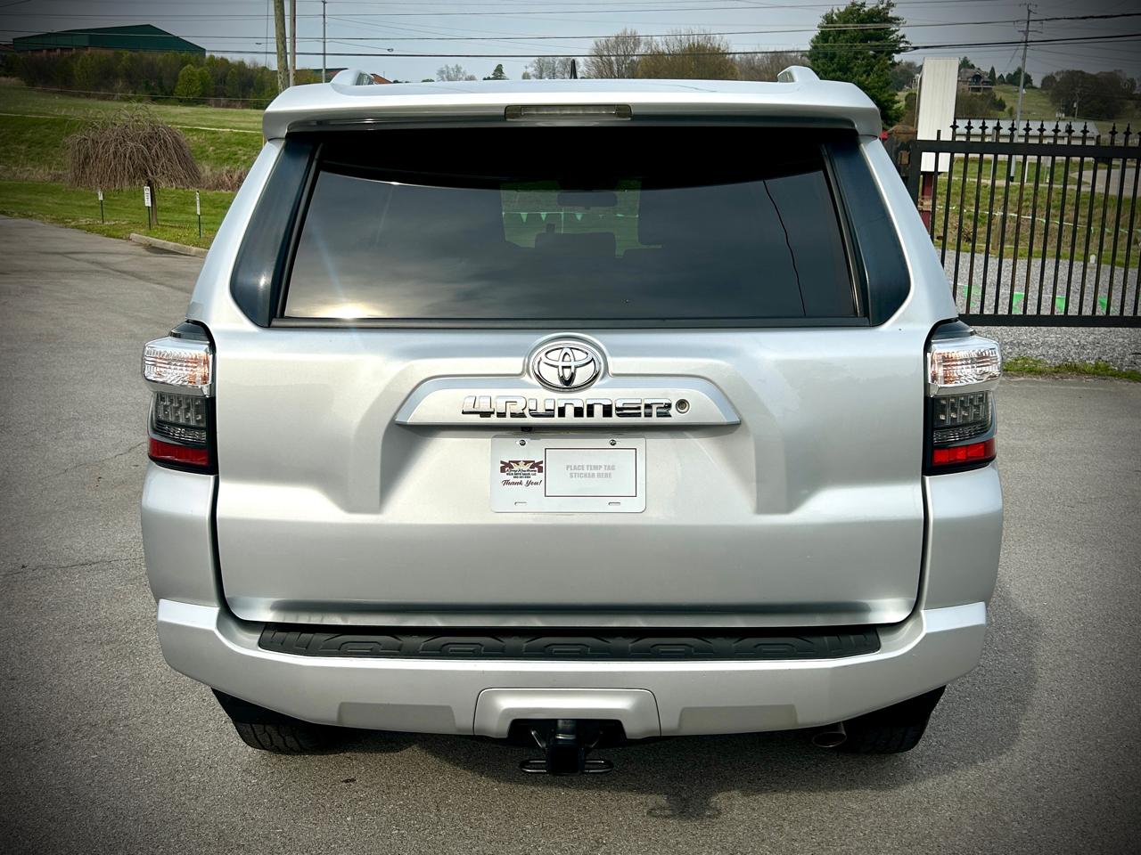 Toyota 4Runner SR5 4D SUV 4X4 V6 2016