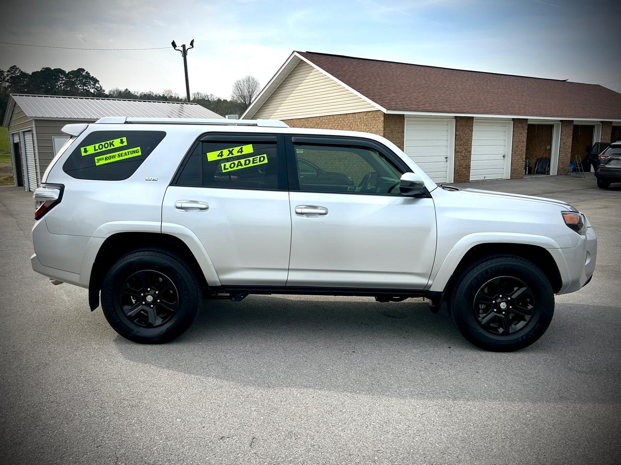 Toyota 4Runner SR5 4D SUV 4X4 V6 2016