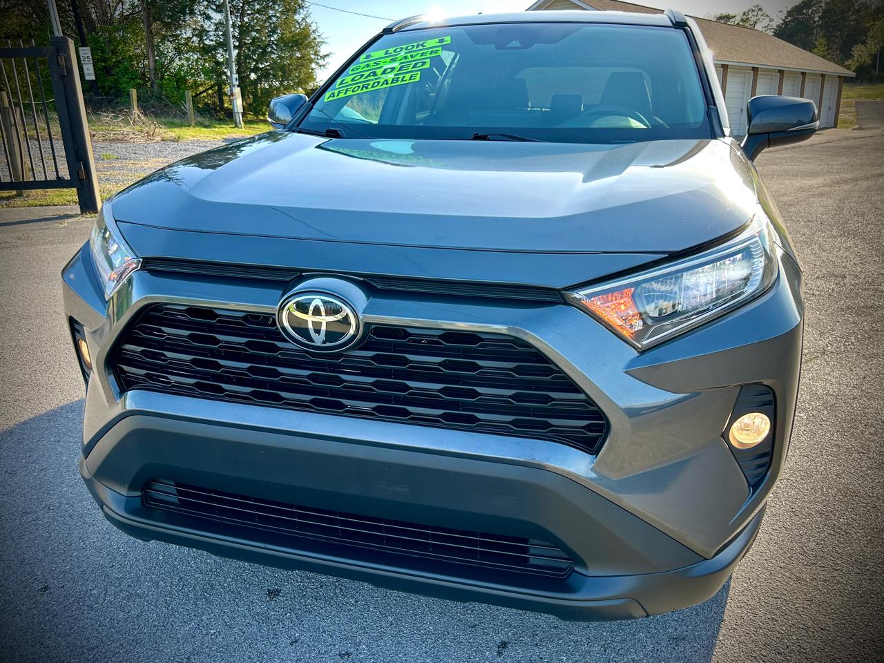 Toyota RAV4 XLE 2021