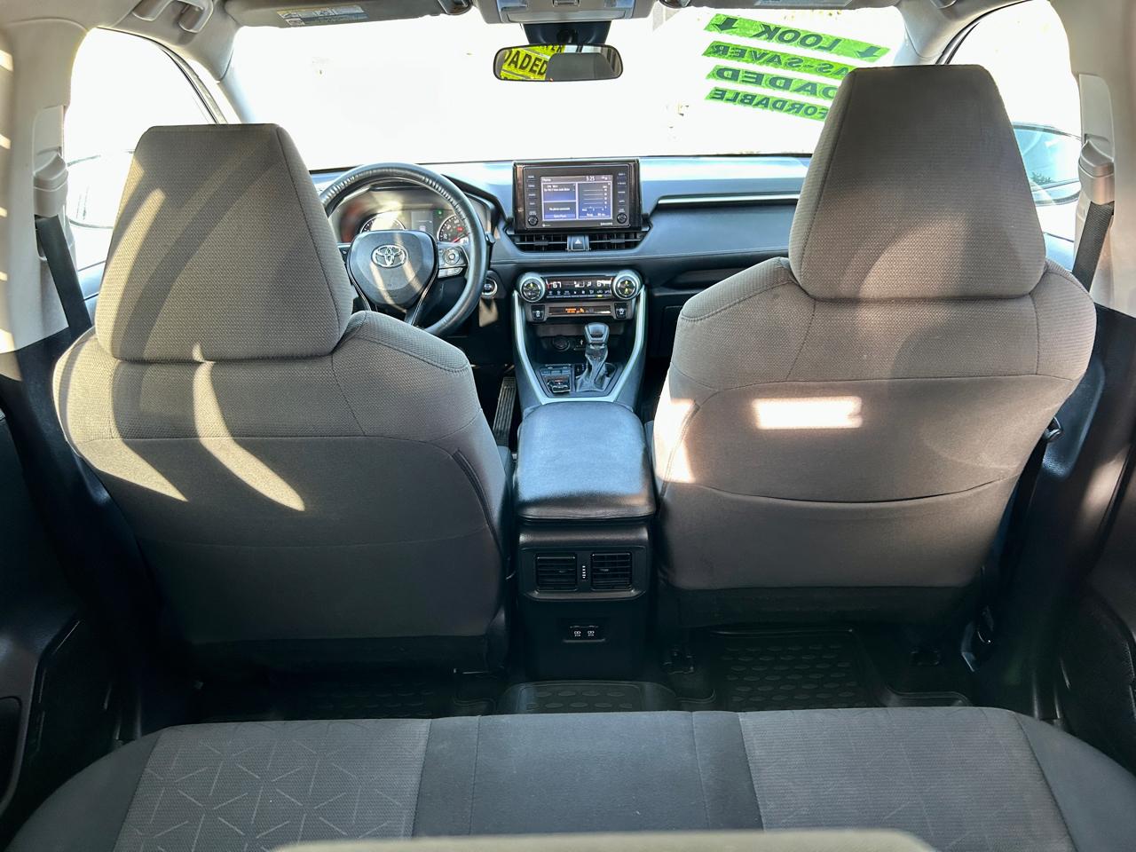 Toyota RAV4 XLE 2021