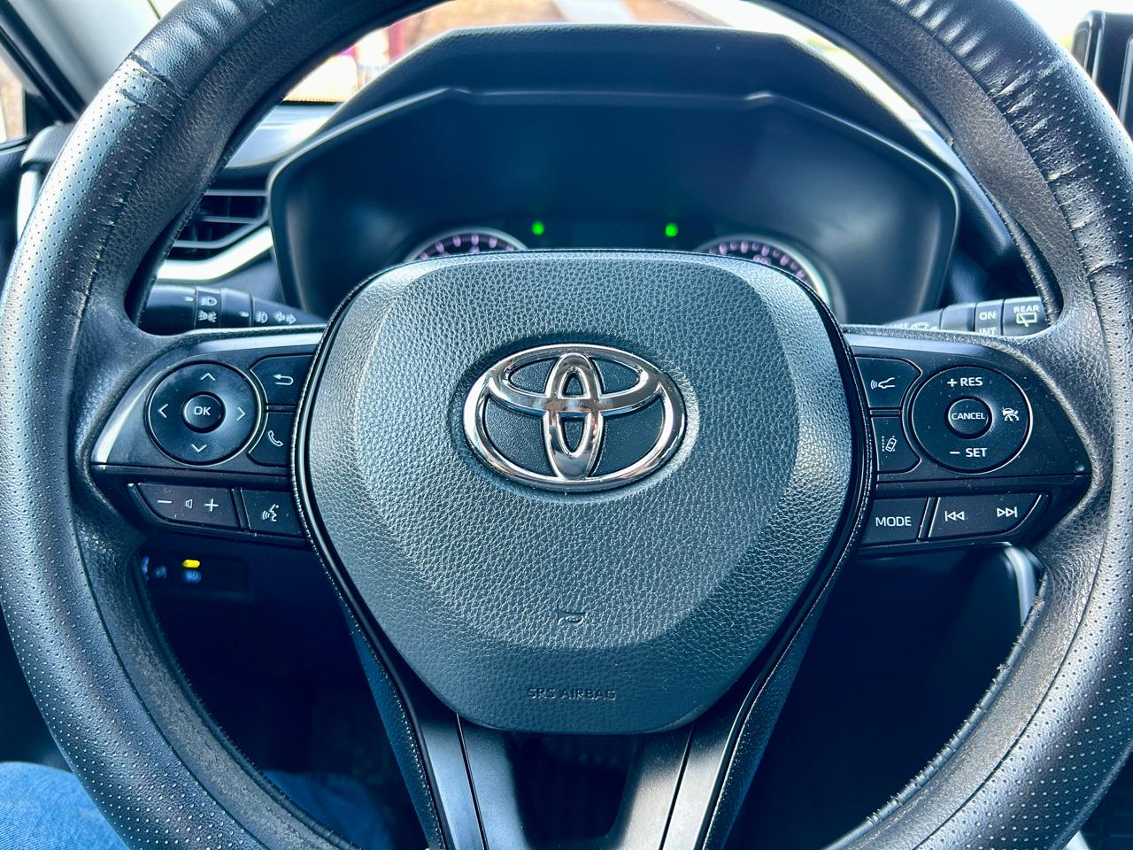 Toyota RAV4 XLE 2021