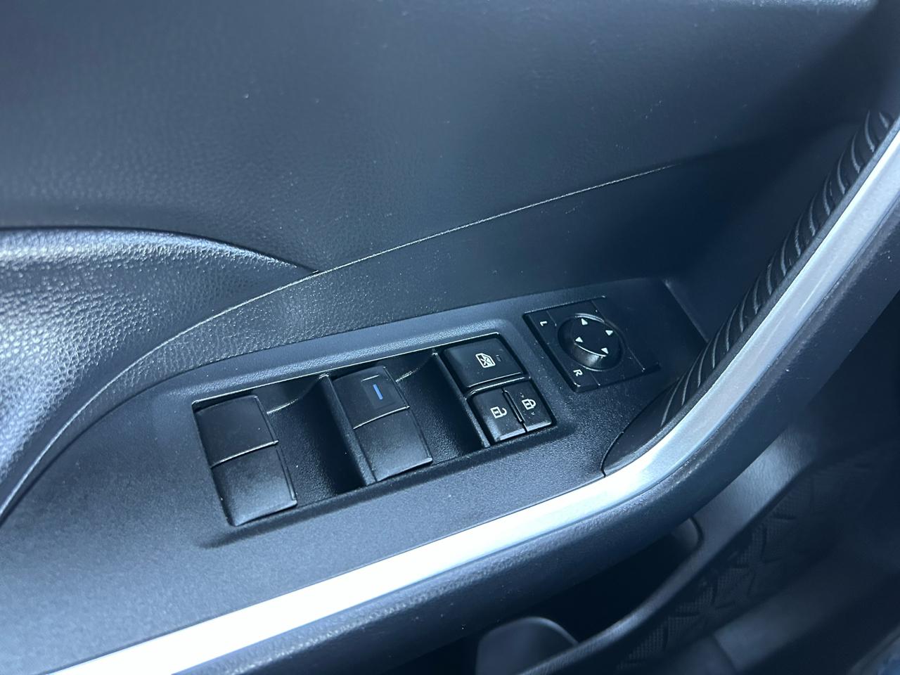 Toyota RAV4 XLE 2021