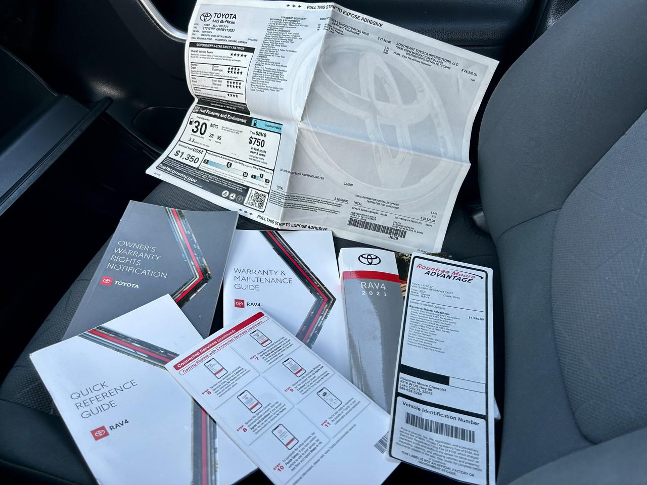 Toyota RAV4 XLE 2021