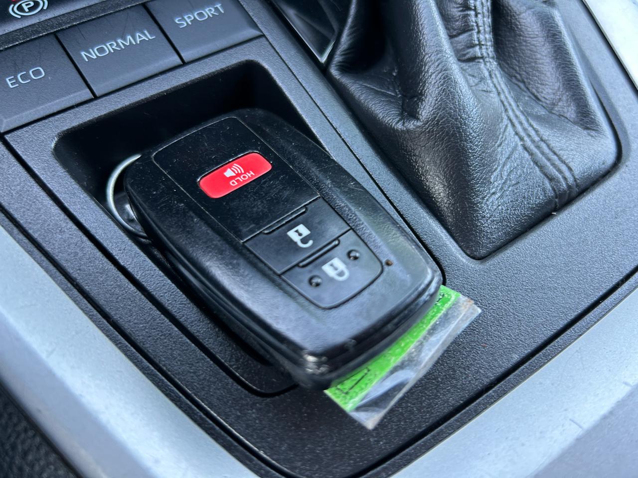 Toyota RAV4 XLE 2021