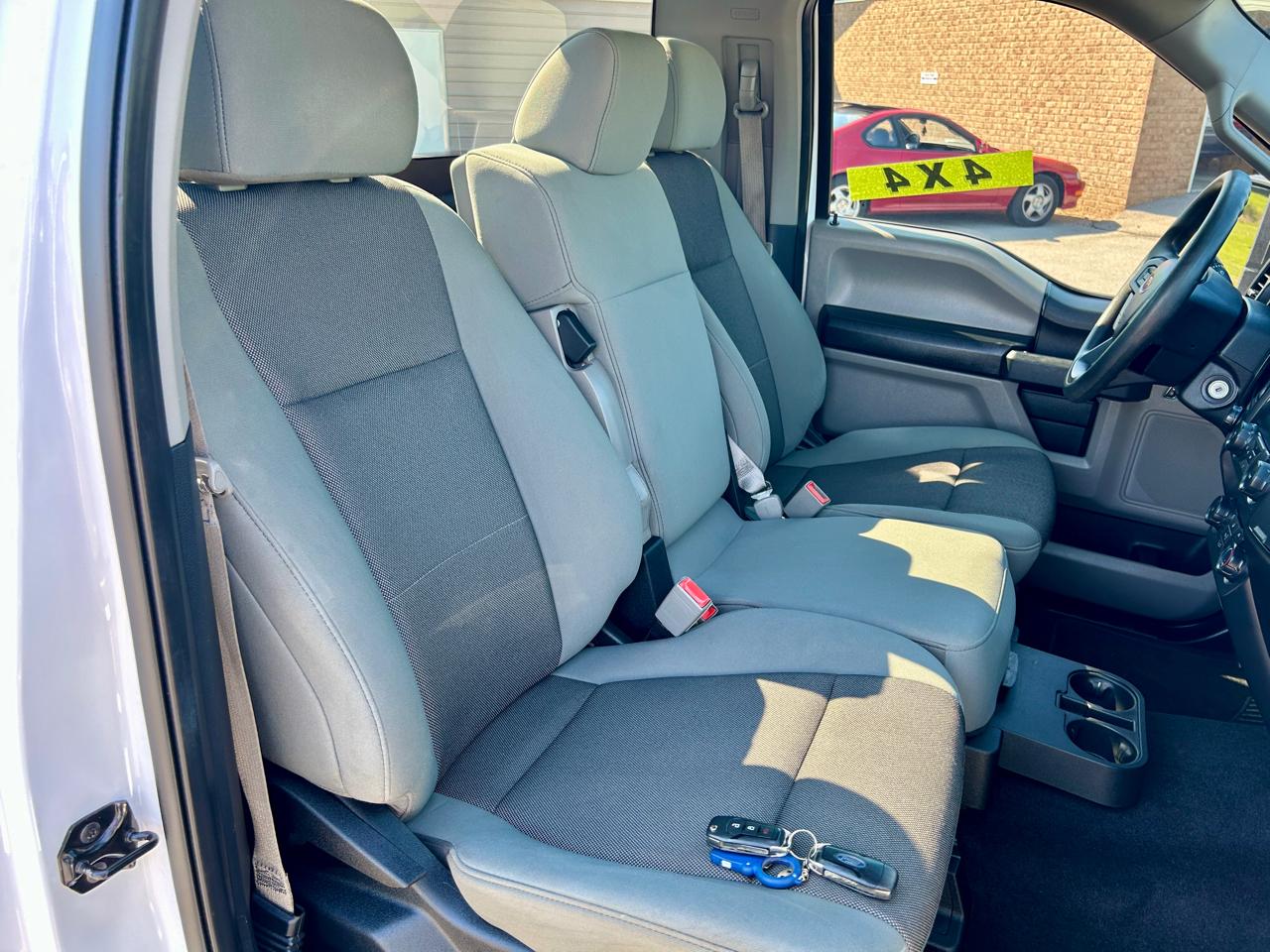 Ford F-150 4WD Reg Cab 145" XL 2020