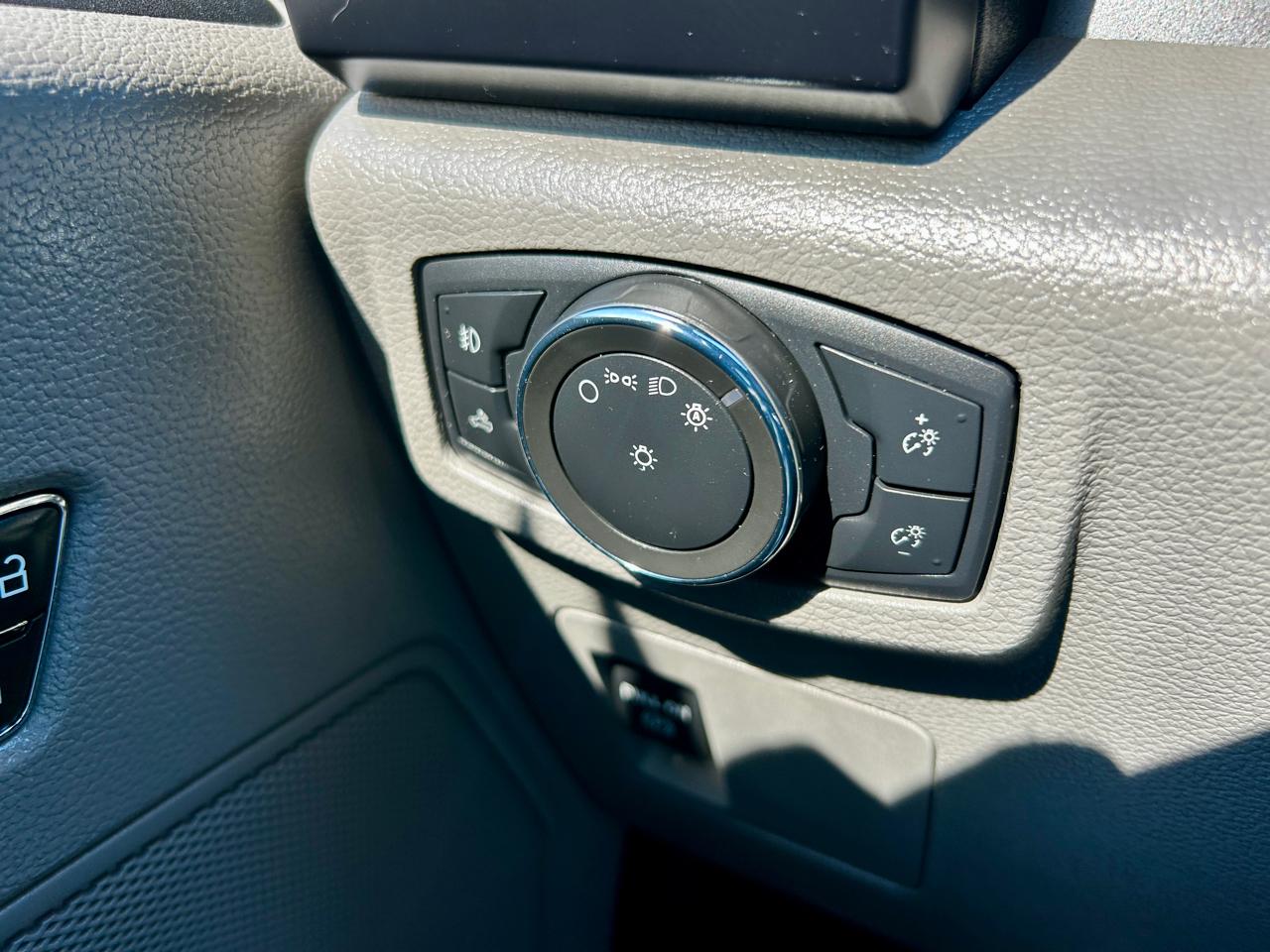 Ford F-150 4WD Reg Cab 145" XL 2020