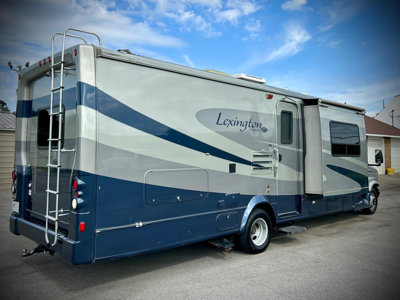 Ford Econoline E-450 2007