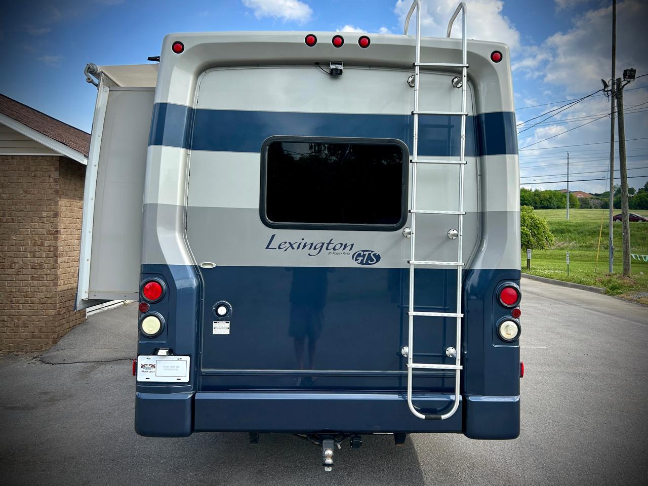 Ford Econoline E-450 2007