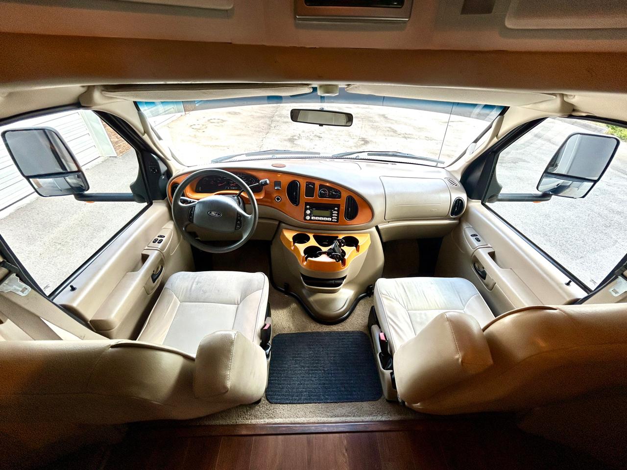 Ford Econoline E-450 2007