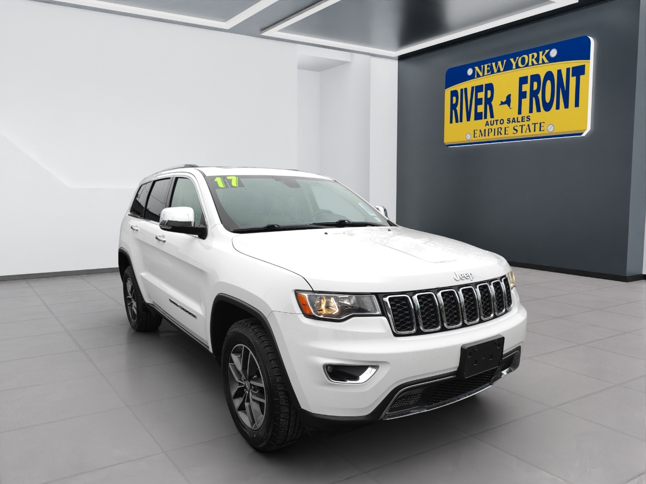 2017 Jeep Grand Cherokee Limited's photo