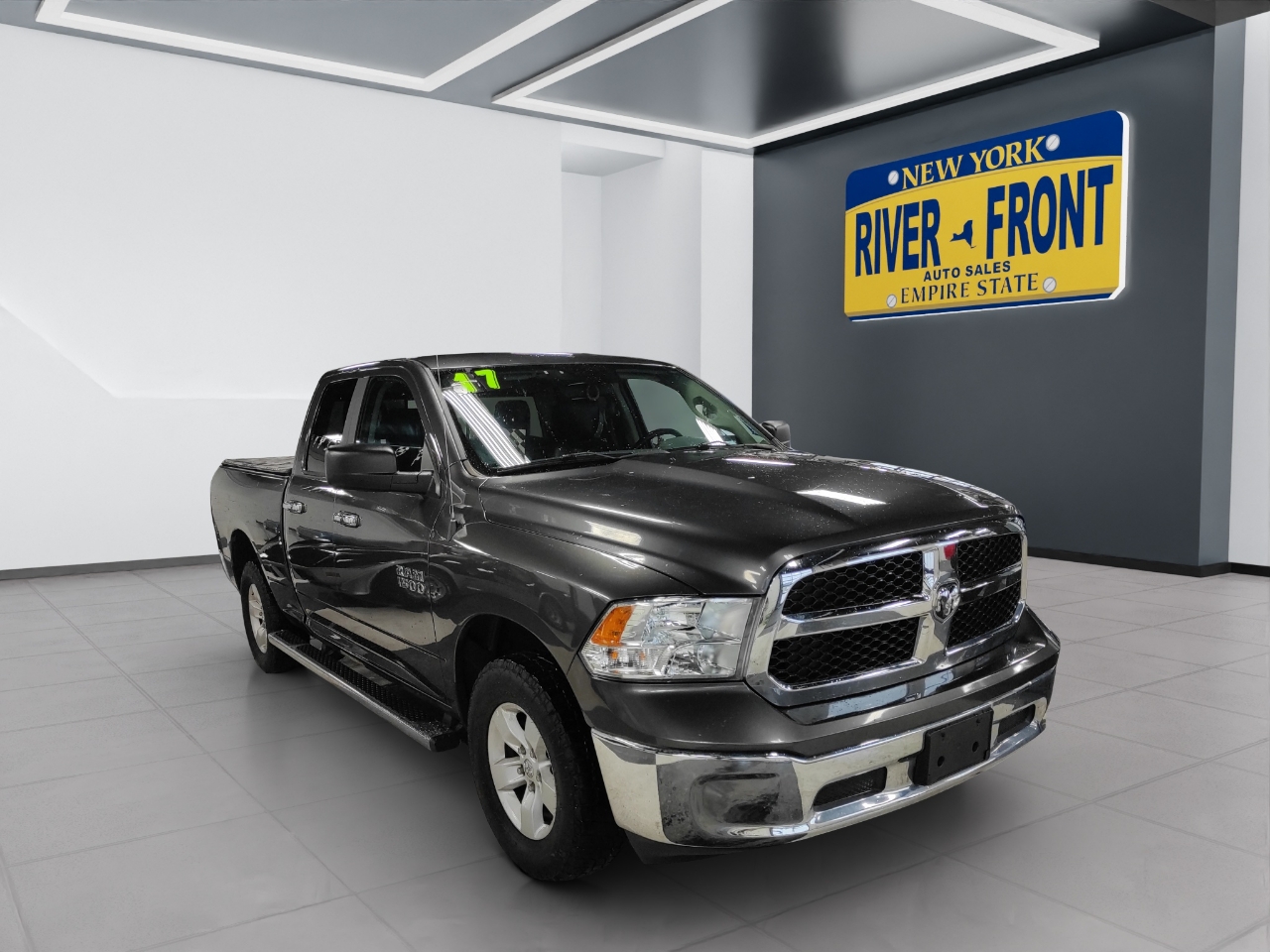 2017 RAM Ram 1500 Pickup SLT