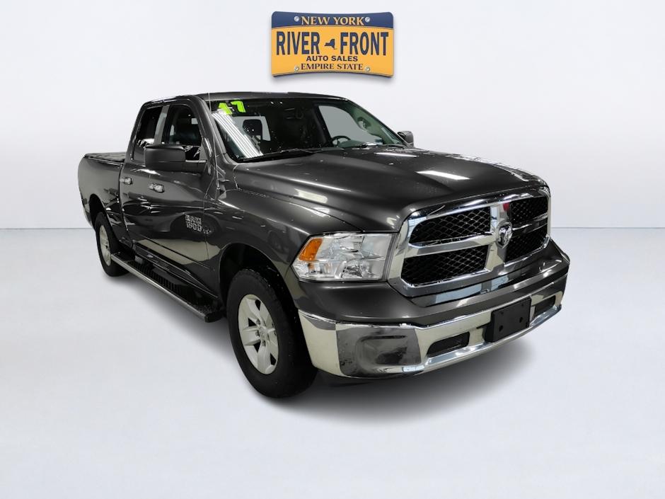 2017 RAM 1500 SLT 4x4 Quad Cab 6'4" Box
