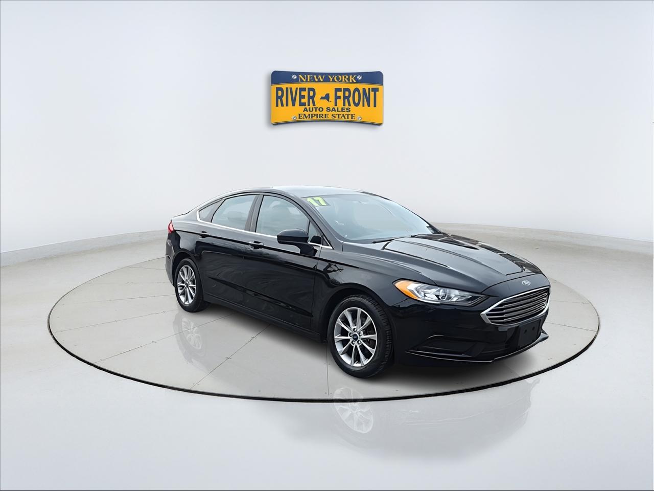 2017 Ford Fusion SE FWD