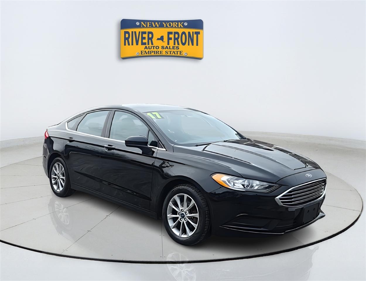 2017 Ford Fusion SE FWD