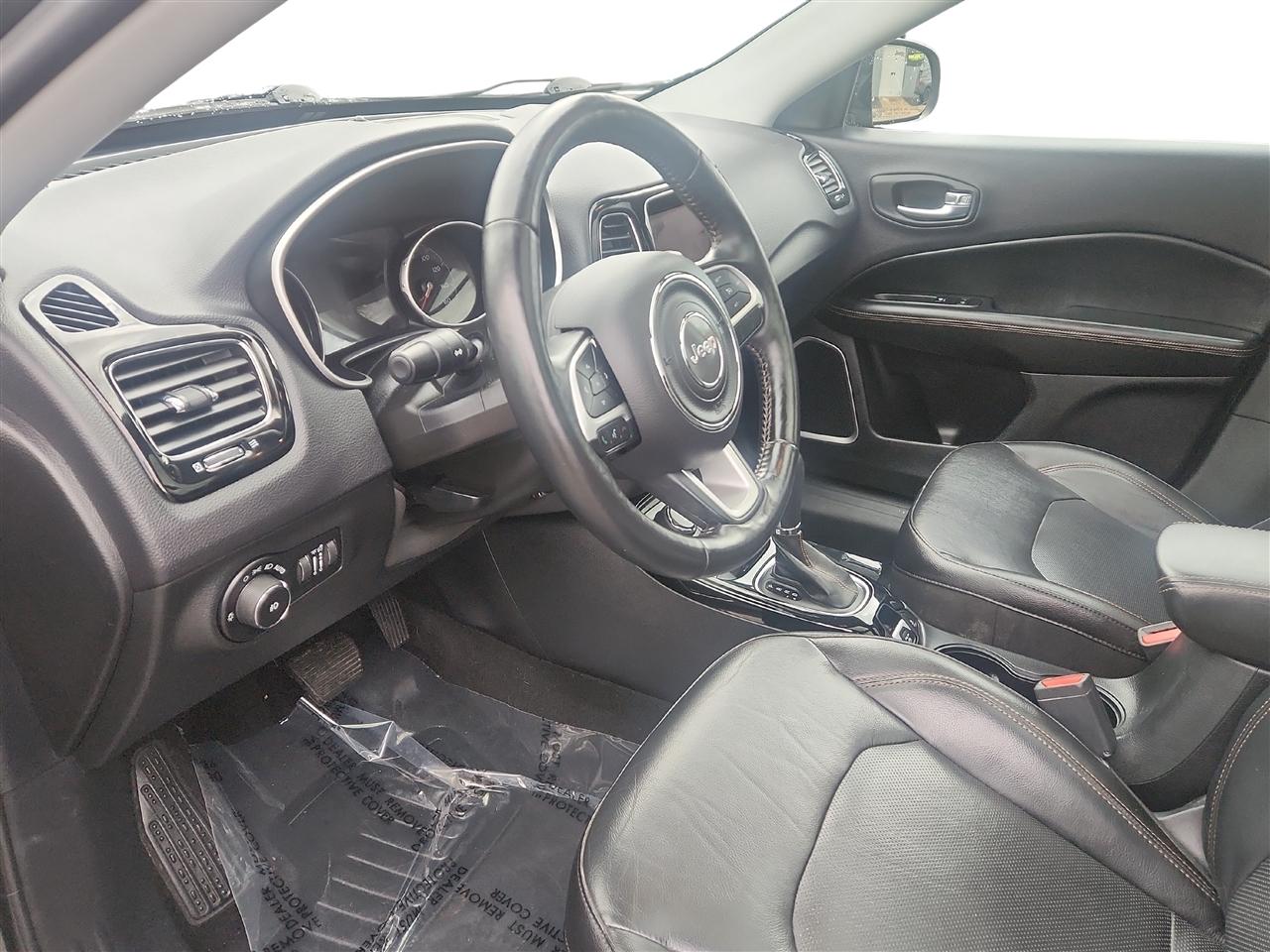 Jeep Compass photo 9